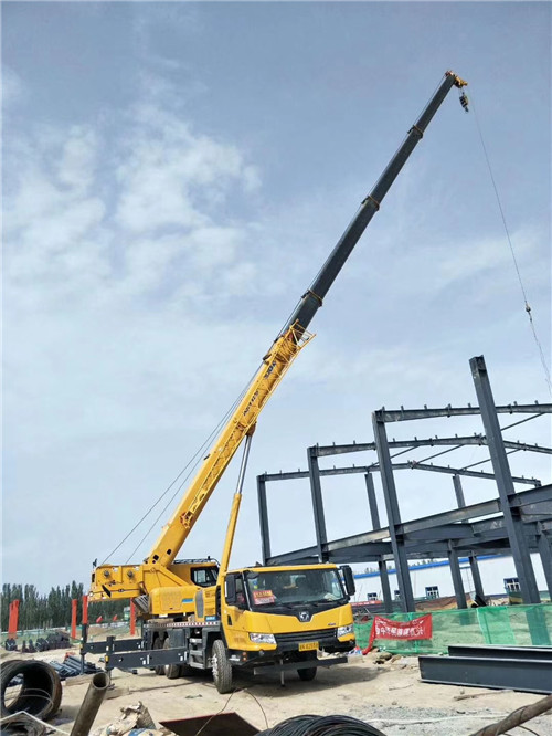 秦安县超高层建筑钢结构吊装案例